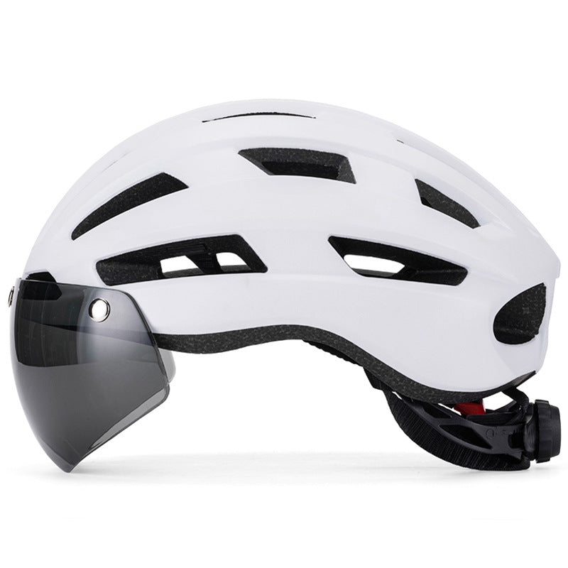 Casco con parabrezza magnetico